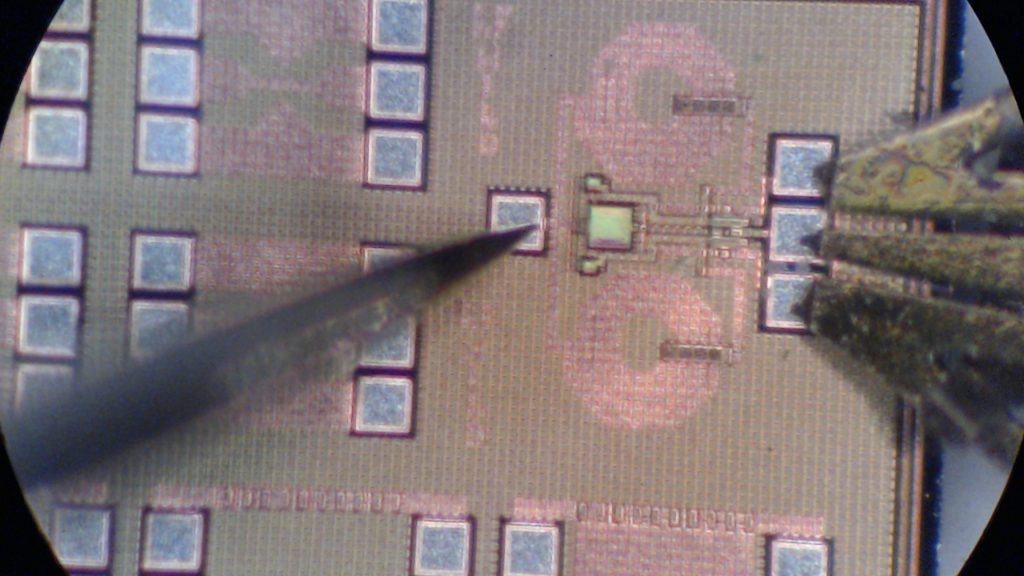 RFWild´s 1.8 GHz oscillator in XFAB 0.6 µm CMOS is up and running